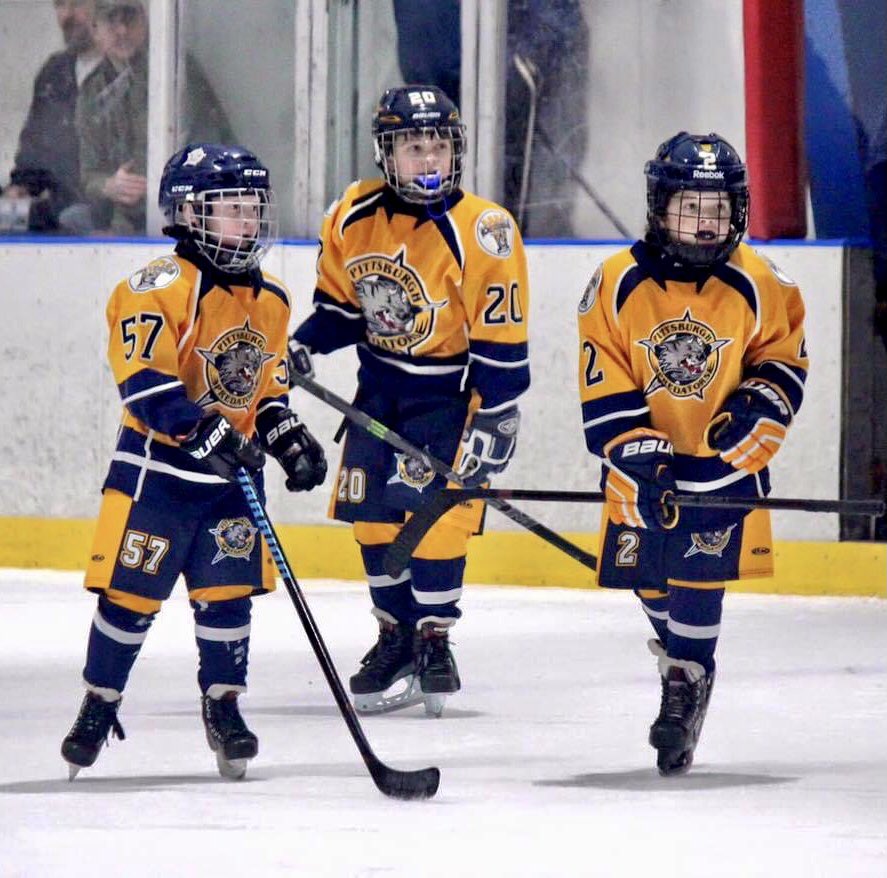 Himes412's tweet photo. #TBT #TBThursday #LineMates #57 #2
2016 #Pittsburgh #Predators
2010 #MtLebanon #Hornets https://t.co/ahcsSEmFQ6