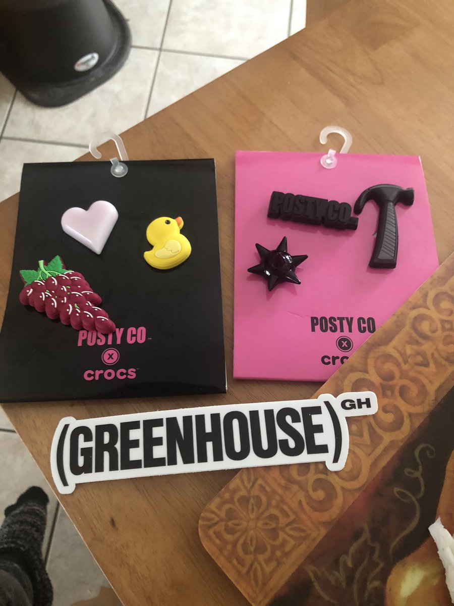 vicdrags10's tweet photo. So excited #greenhouse had these in stock #postycrocs https://t.co/kV8SYbeukd