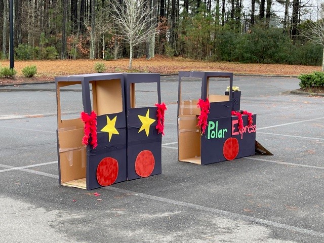 Stars_Read's tweet image. Happy Holidays from your SRE Star Family!