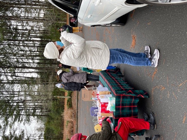 Stars_Read's tweet image. Happy Holidays from your SRE Star Family!