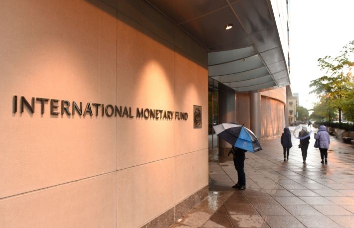 SpirosMargaris's tweet photo. Global #Stablecoins Could Eventually 

Become #ReserveCurrencies: #IMF Paper 

https://t.co/V0qYl7lo67 #fintech #blockchaib @Tanzeel_Akhtar @CoinDesk https://t.co/8IeY1OA4ET