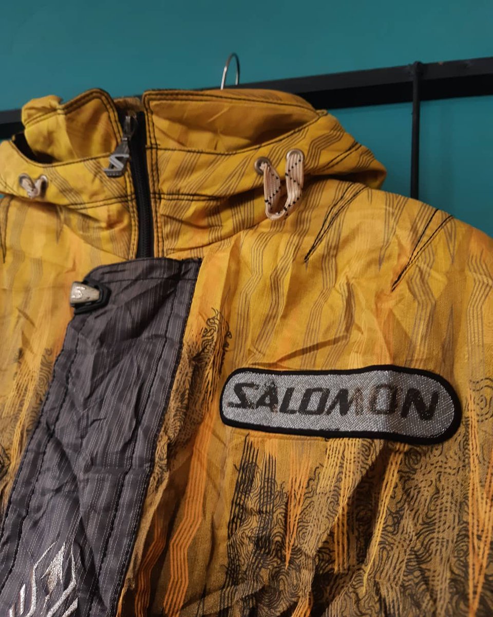 amongdagang's tweet photo. Salomon Snowboard Jacket
Size M Euro setara XL
#readyamdg

High Waterproof
Windbreaker
Inner Pocket
Air Ventilation
Back Side Pocket

Good condition/ Used / 2nd
Warna pekat
Kondisi 98%

❗❗Harga?? Tanyakan!!❗❗ https://t.co/Lgs3ELeVoz
