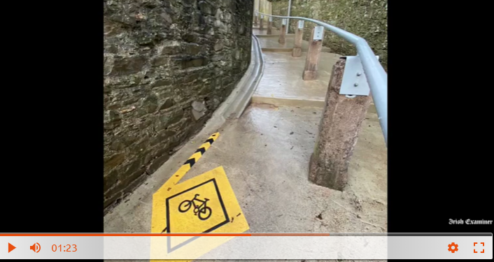 CorkCyclingCrew's tweet photo. In a first for #Cork, there is a design feature to help people push bikes up the steps from the Shakey Bridge to Sunday's Well
Nice to see this recommendation in #CMATS come into effect already
Video in link below with commentary from @Tfitzgeraldcork and @cllrkmac
#corkcc https://t.co/JcYOSIxCtu
