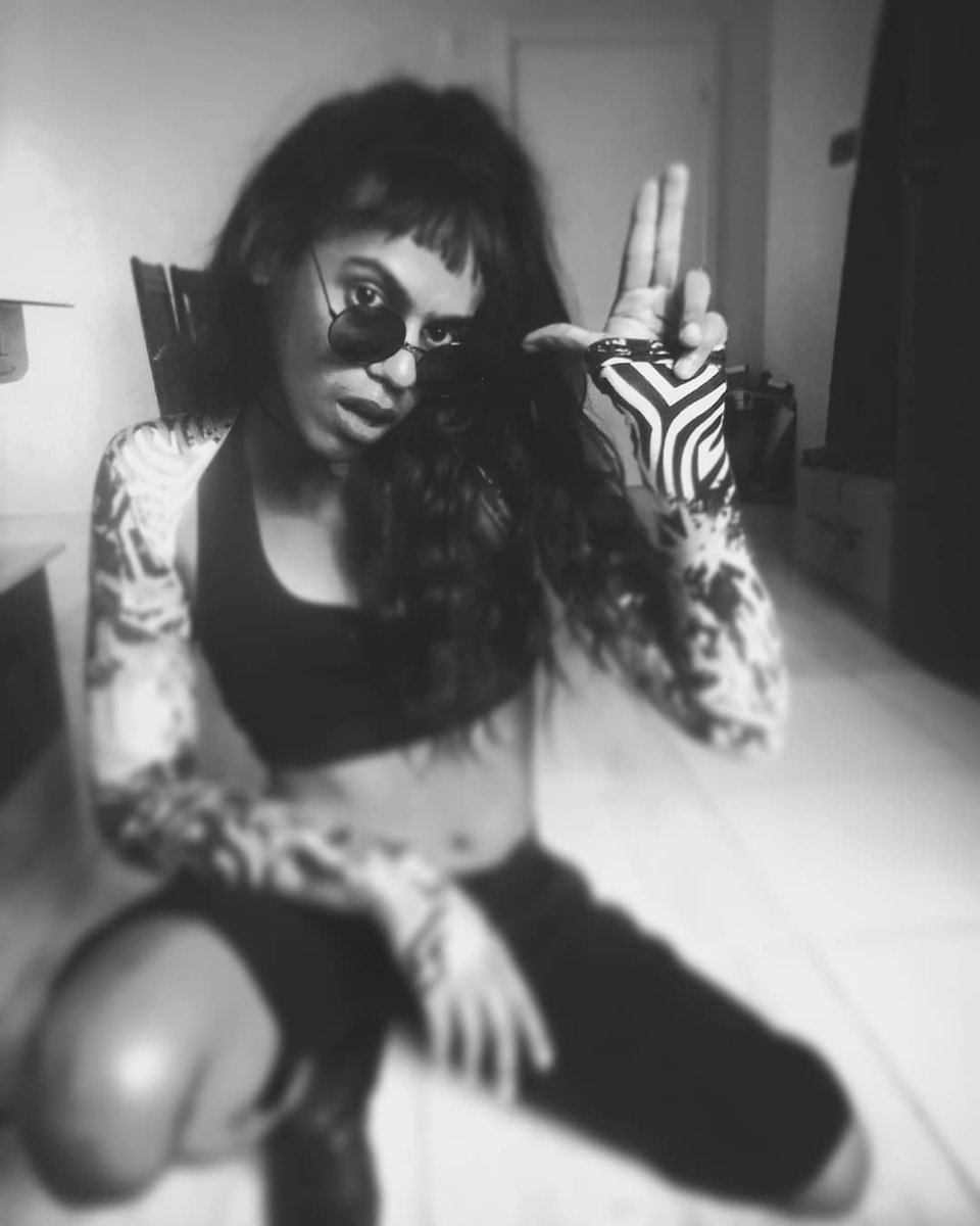 UellerAmaroo's tweet photo. TBT: Gravação video art de Racha. 😎🎬
.
.
.
.
.
.
#tbt #thursday #vsco #vscobrasil #vscocam #vscogirl #blackandwhite #photooftheday #photography #art #arte #artistsoninstagram #conceitual #conceitualphotography #gay #nobinarie #semrotulos https://t.co/Tx9FC2x6A1