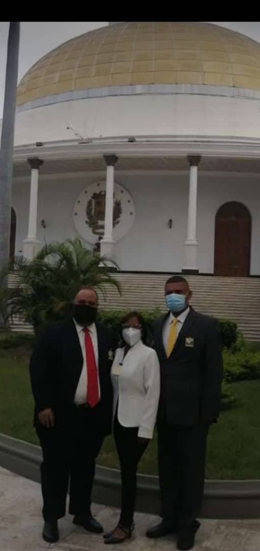 🇻🇪Orgullosa de ser parte De este Gran equipo De Diputados <a href="/PartidoPSUV/">PSUV</a> <a href="/MarcosPsuvBnas/">MARCOS DUGARTE</a> <a href="/coromoto_florez/">Maria Coromoto Flórez</a> Viviremos Y Venceremos ✌️Estamos en Victoria Popular <a href="/NicolasMaduro/">Nicolás Maduro</a> <a href="/dcabellor/">Diosdado Cabello R</a> <a href="/taniapsuv/">Tania Valentina Díaz</a> <a href="/eduardopiate2/">eduardo piñate</a> 
#BolivarEsPueblo
