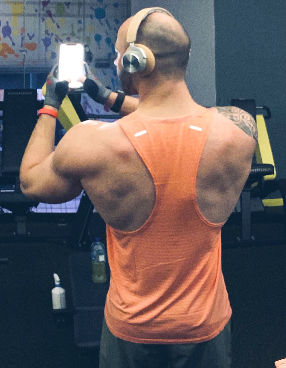 masteraresson's tweet photo. Backday went down hard. Who wants to lick my sweat? #musclemaster #cashmaster #alphamale #sweatlicker #alphamuscle @RtCashmaster @Rtfinddom @RTtruealpha @AlphaMaleWorld1 @MuscleRT https://t.co/iJhGfndt1V