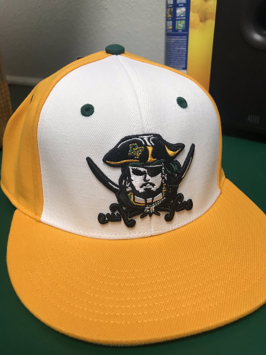 thsbcaStar's tweet photo. @zephyrhats @Nike @RichardsonCap @pukkainc
@UnderArmour https://t.co/cUvObLnAYA