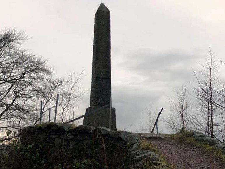 📍Tollohill Woods, Aberdeenshire

Just off South Deeside Road and across the river from RGU is the perfect wood walk for families and is also dog friendly🌲🌳 

Can you find the hidden monument? If you can, the views across Aberdeen and the river dee are stunning 🥰

#FitTaeDee