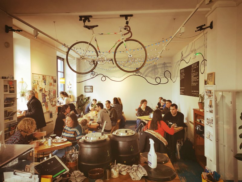 Don't forget tomorrow's walk from Saughton Park. All ages and abilities welcome.
We'll walk for an hour at an easy pace. If you can't manage the whole walk, routes can be shortened. Cheer up winter with some chat and fresh air!
Book: abc-info@cyclinguk.org or 07831 863770.