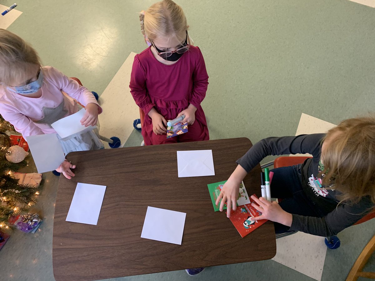 Wrapping gifts for their families and writing thoughtful notes in FDK C today! <a href="/eslerl/">Lindsey Esler</a> <a href="/LambethPS1/">Lambeth P.S.</a>
