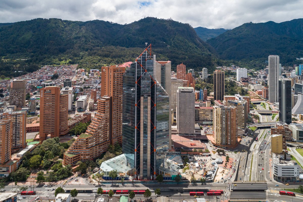 EdwinZacipa's tweet photo. 🇨🇴🇨🇴🇨🇴 ¡Hoy me estreno como columnista en Forbes Colombia! Y la estreno analizando la nueva propuesta regulatoria del Open Banking que salió ayer para Colombia. ¿Ustedes qué opinan? https://t.co/KurG5qdEkx https://t.co/kfSo5VOMlj