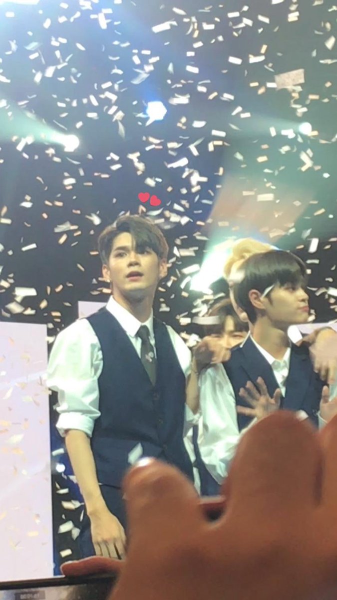 this is how ong seongwu looks in real life: a very necessary thread