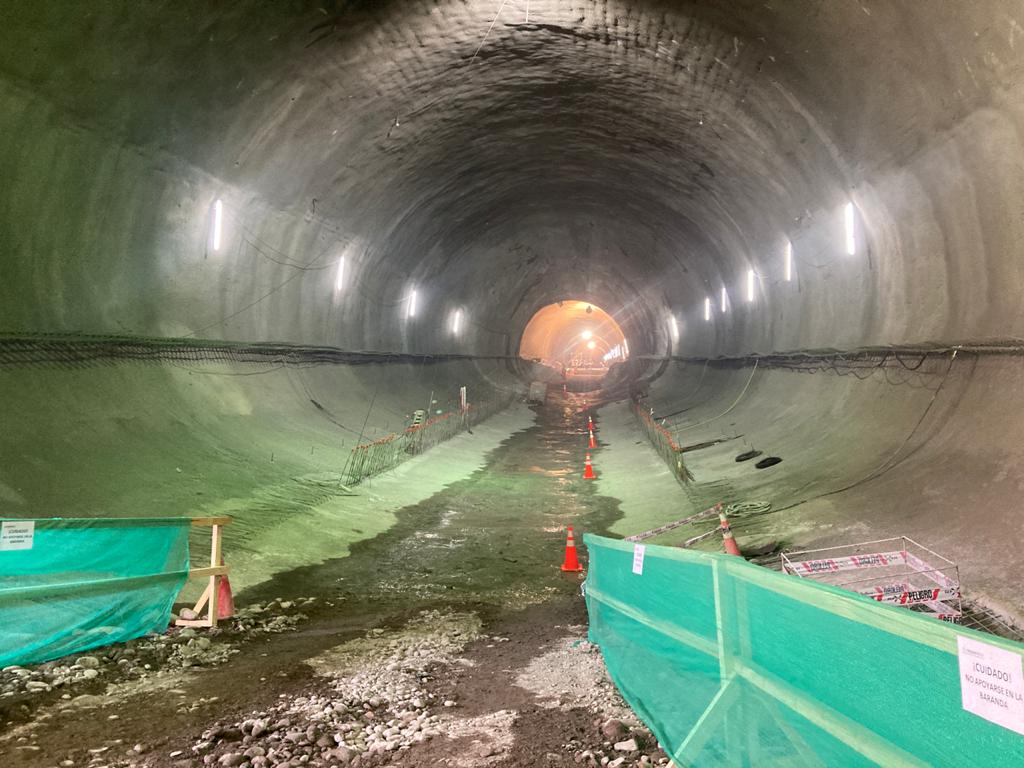 Metro de Santiago tweet media