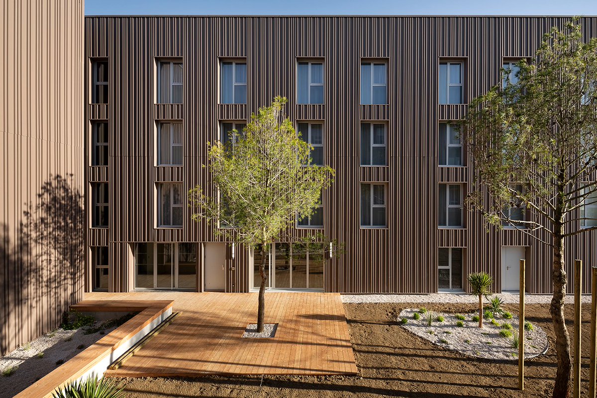 Linkcity tweet media