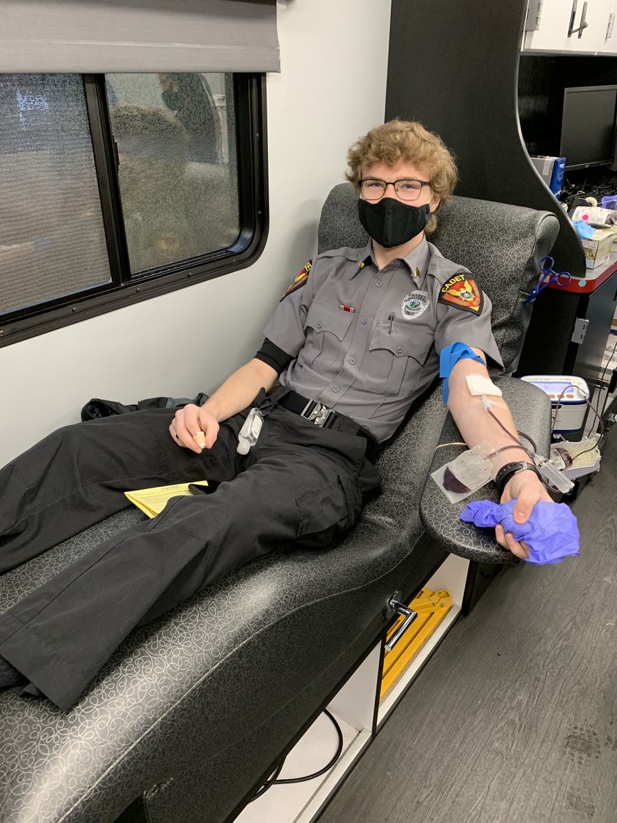 HSpoliceNC's tweet photo. Thanks to all who came to the HSPD Blood Drive! 
Chief Liquorie, officers, cadets &amp; many Holly Springs residents donated 34 pints of blood – saving up to 108 lives. Thank you to everyone who donated and the amazing volunteers from Rotary Holly Springs! #HSPD #donatebloodsavelives https://t.co/FeraZ4TKVd