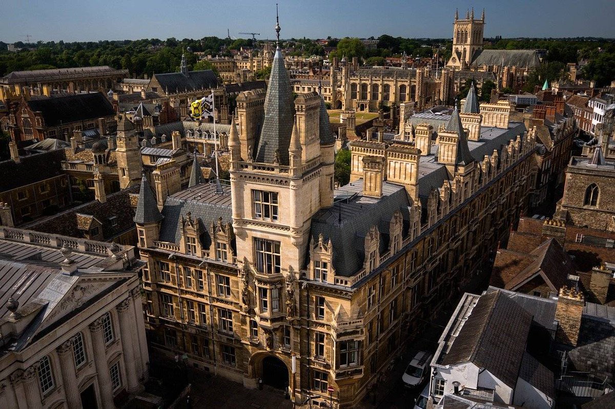 orpireims's tweet photo. SI VOTRE #LOGEMENT SE SITUE À CÔTÉ D'UN BON #LYCÉE, IL PEUT VALOIR JUSQU'À 25% PLUS CHER
Une étude de #Homadata montre que la présence d'une #école, d'un #collège ou d'un lycée est garante d'une attractivité et d'un dynamisme dans le #quartier.
🔍🔍🔍 https://t.co/ESKieUVu8n https://t.co/24RkeKfsR9