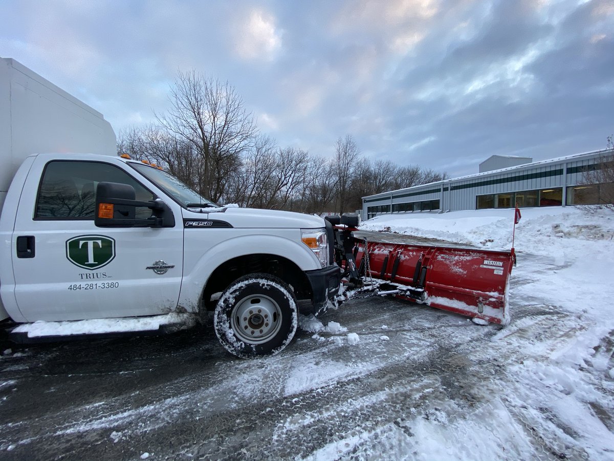 Who else wasn out there last night with their <a href="/WesternPlows/">WESTERN Plows</a> ??