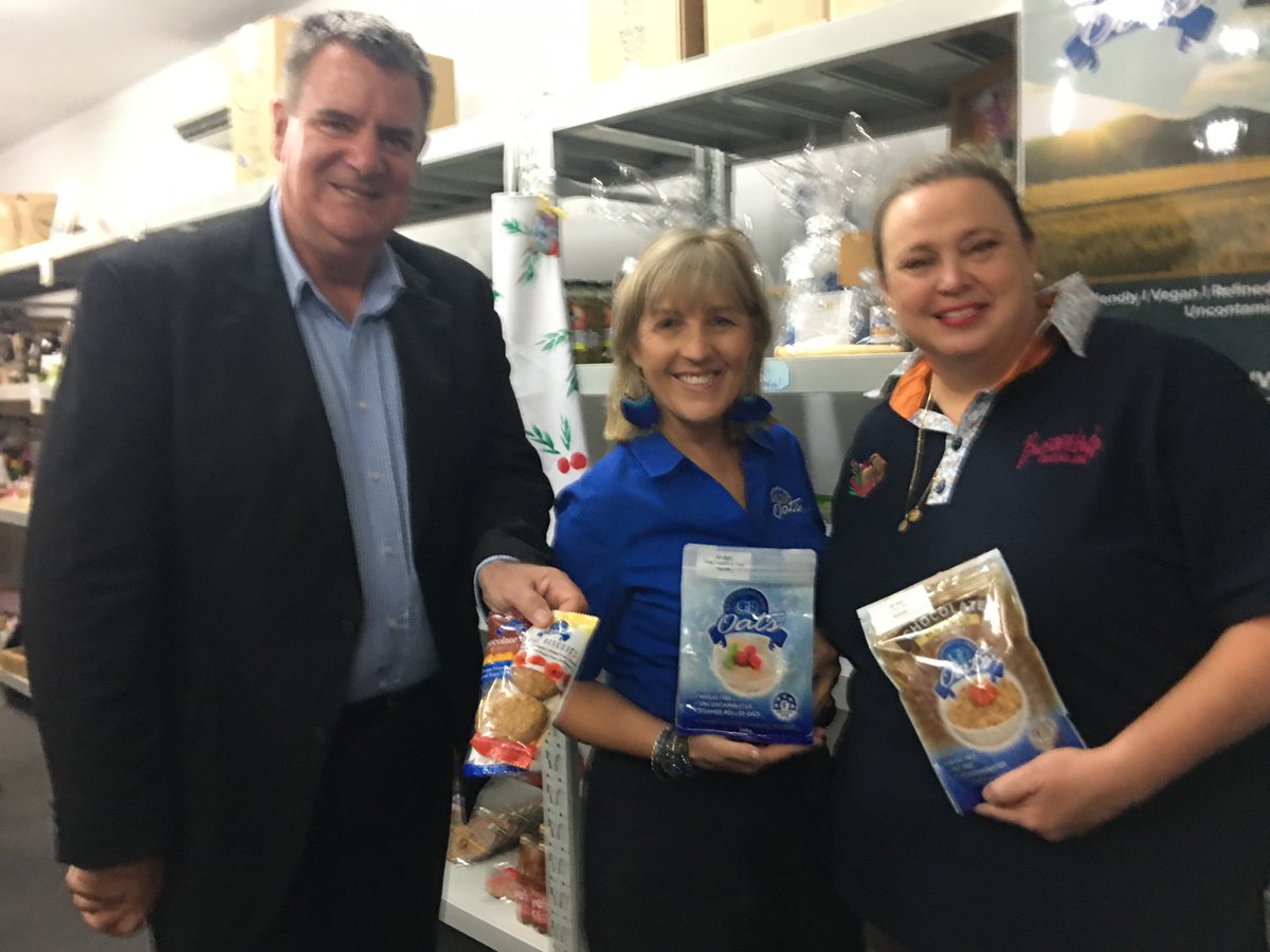 MarkFurnerMP's tweet photo. Amazing support for rural small businesses at last night’s Buy From The Bush Qld pop-up shop special event. Thanks to the people of Brisbane for supporting them, and thanks to Kerri from BFTBQ and all of the participants #ruralqld #qldjobs #qldpol https://t.co/W5xUI0BYwF