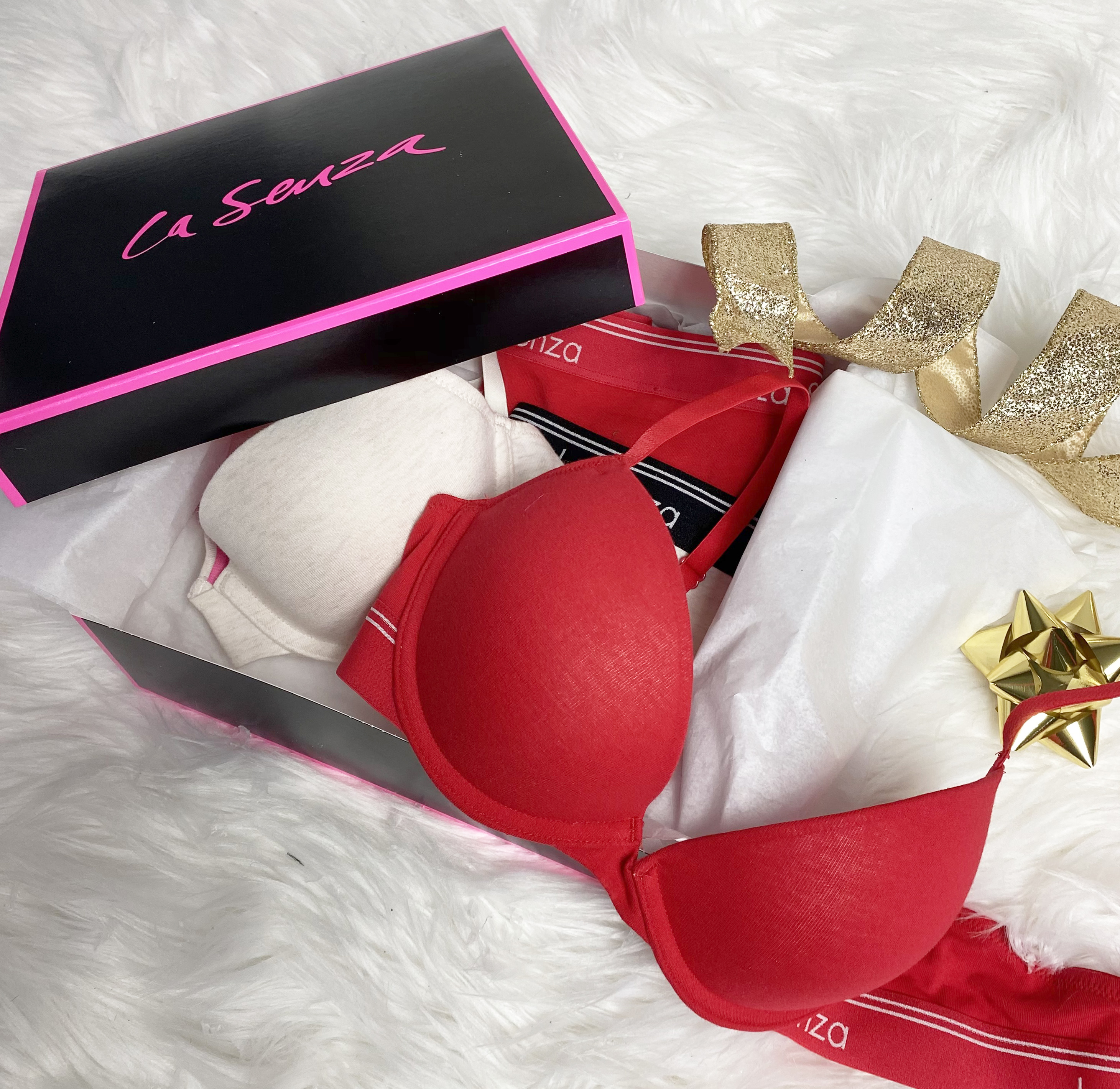 La Senza on X: NEW HOLIDAY MUST-HAVES! Shop our newest Remix bras in sexy,  cozy colours perfect for the season! PLUS! All bras are BOGO 50% off so you  can get BOTH!