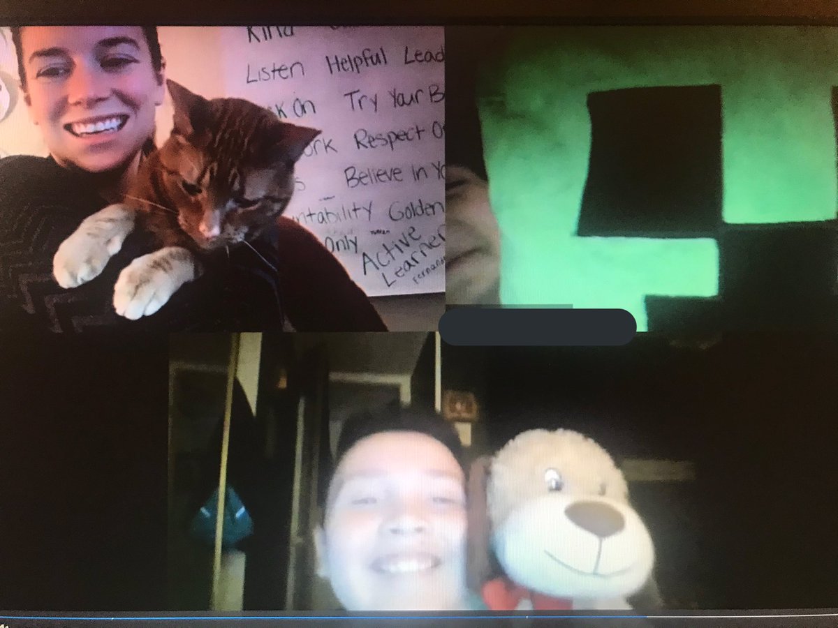 #huskyspiritweek Our reading group was very special today with our added furry friends!! Real or stuffed :) #roosevelt2020 #C2CinWB