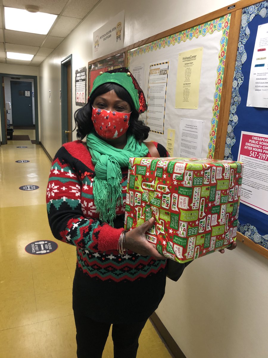 drdmbenson's tweet photo. We also had several bus drivers and bus assistants who won a gift or a ham in our holiday drawing! Happy Holidays to everyone from the Department of Student Transportation! https://t.co/VX1yjzGQ09