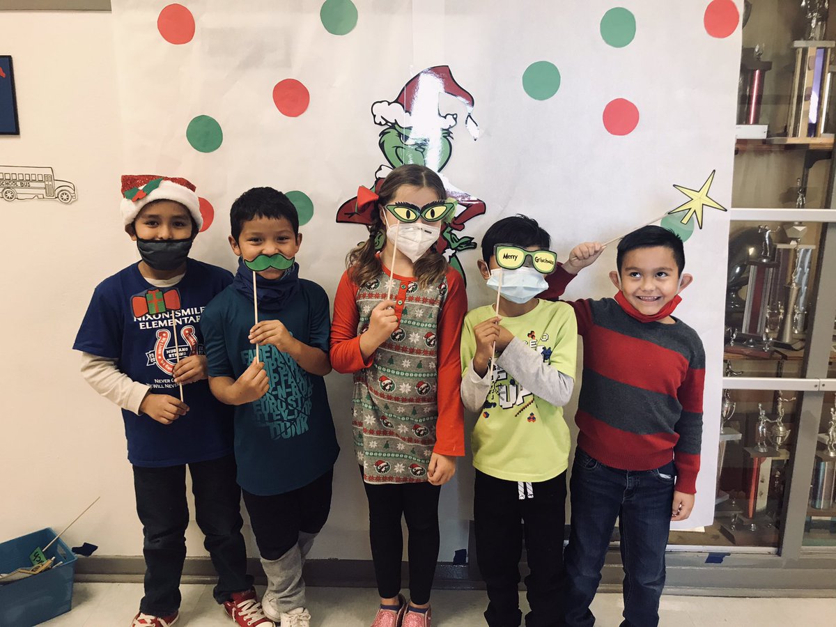 MsLynnNSE's tweet photo. #GrinchDay was so much fun!!! #December20NSE https://t.co/9DmLEbwoqS