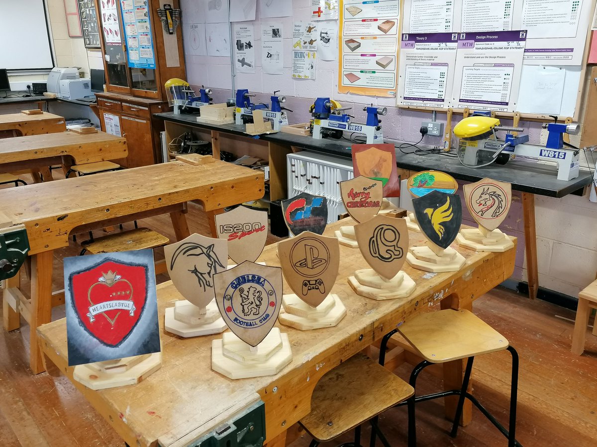 TMC_MWT_CS's tweet photo. Second year project all finished up in time for Christmas.. great effort by all the students #crest #woodtechnology #topqualitywork https://t.co/7hLPsaGtAJ