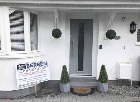 berben193's tweet photo. What a difference a door makes😍Completely transformed this house, ultra modern ✅ 🤩 🏡 https://t.co/LnyQNsonGw