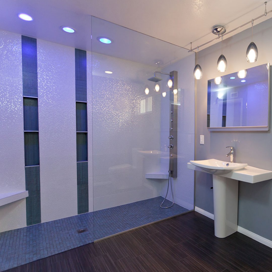 OneWeekBath's tweet photo. A walk-in shower creates a nice roomy feeling for your bathroom. The lack of obstructions provides a seamless transition from the rest of the bathroom into the shower area. 🚿
-
#universaldesign #designbuild #oneweekbath https://t.co/BdUlWacAtd