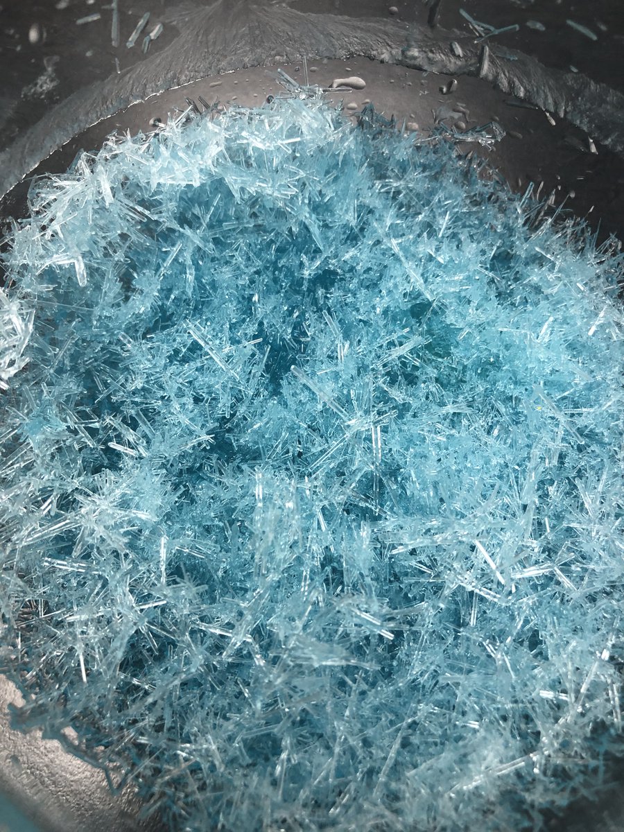 ❄️The beauty of Christmas is all around us from dazzling lights to the wonder of a snowflake. On December 14, with some instructions from Elfsa, the Grade 1-6 tried their hand at growing their own Christmas Crystals. After a few days of growing these are the results. Beautiful❄️