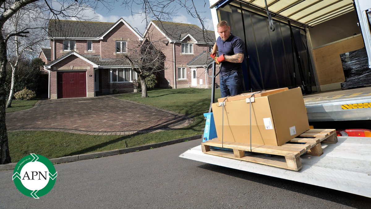 650 companies, 30,000 vehicles and 13 million square feet of warehousing space, all working hard to deliver everything you need this Christmas, whether to stores or your doorstep. #PalletNetworks #LogisticsExpertise