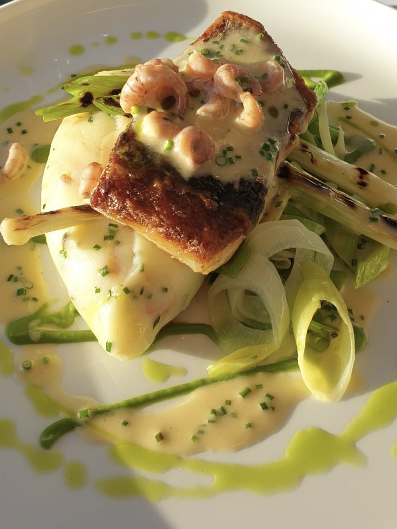 Sarah Hardy Media tweet media