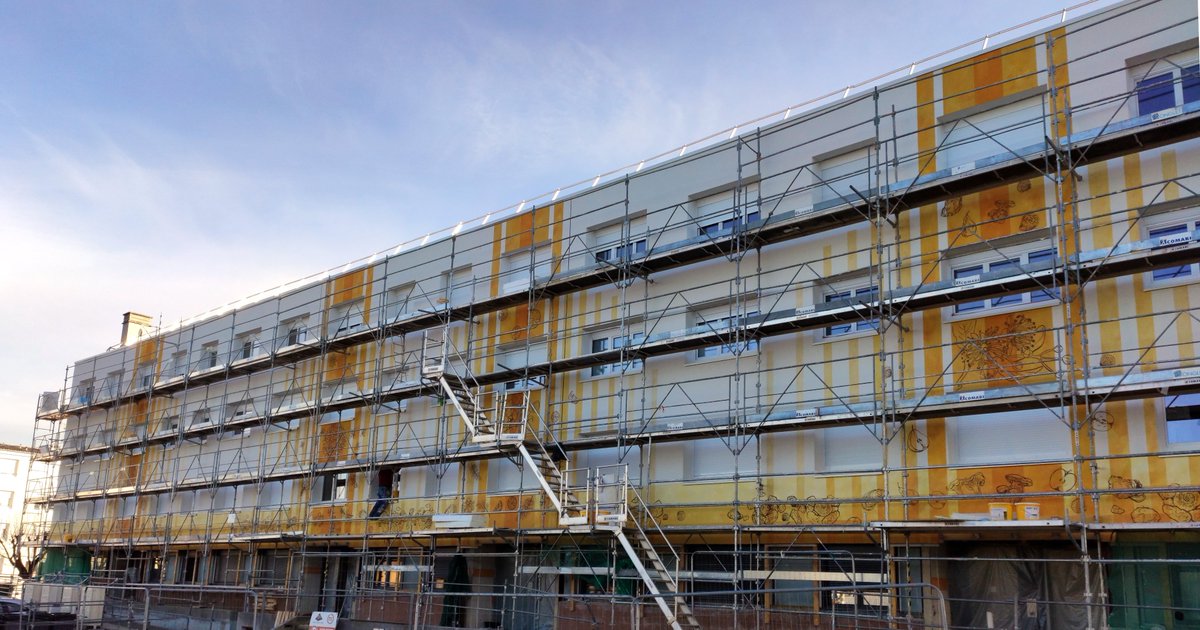 CiteCreation's tweet photo. @DomanysOPH a engagé une opération de réhabilitation énergétique et esthétique. Le bailleur a confié aux designers peintres muralistes de #CiteCreation la mise en valeur des entrées de sa résidence à #Chablis.
#designmural #designurbain ##peinturemurale #ITE #lesHlmSeMobilisent https://t.co/ii1XeJR2kq
