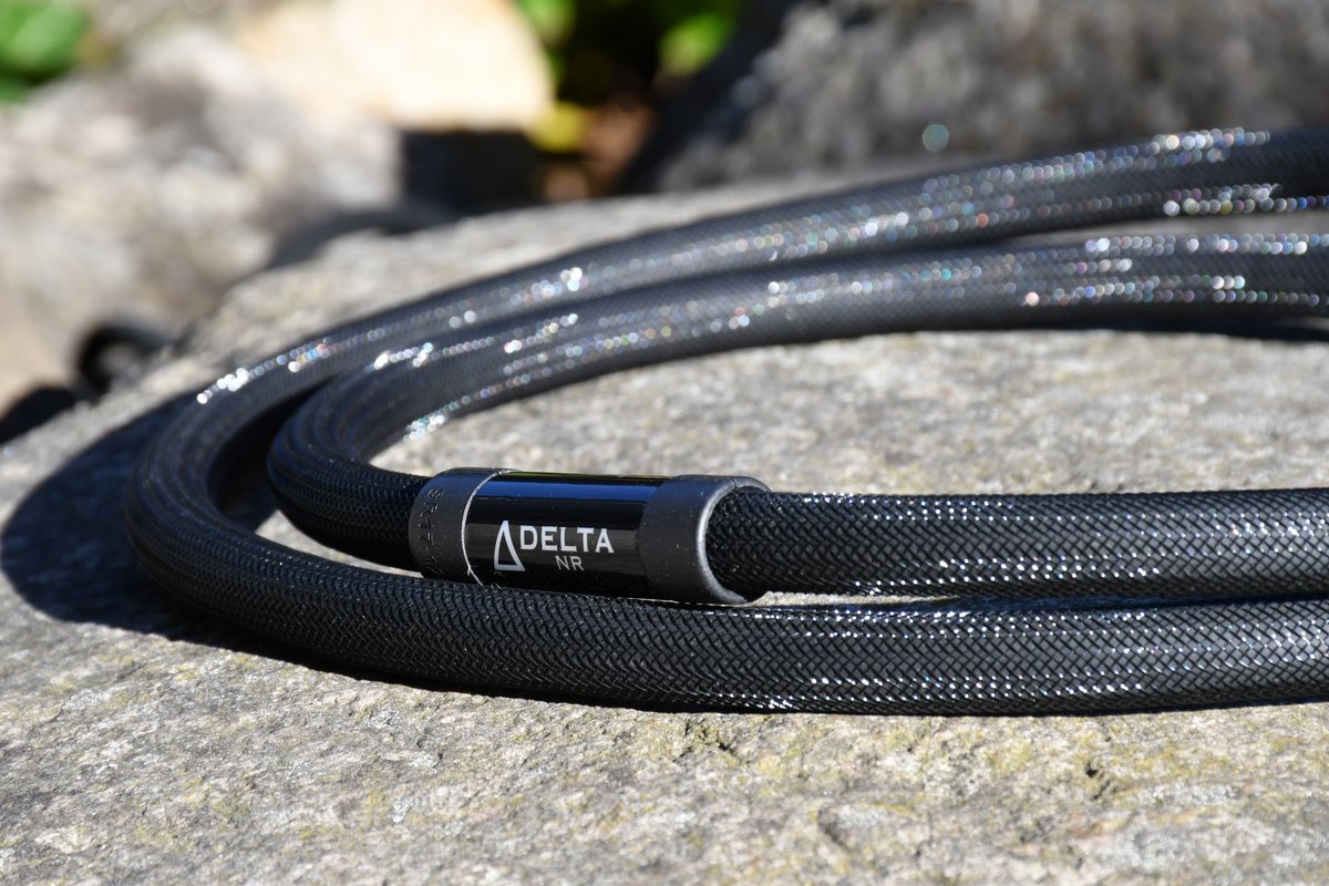 HifiBerlin's tweet photo. Shunyata Delta NR

Shunyata's Delta Technology

The Delta power cables are the third highest development level of Shunyata's power cable portfolio and represent a superior price/performance ratio in the sound improvement of hi-fi systems. https://t.co/CNhHvI8eMx