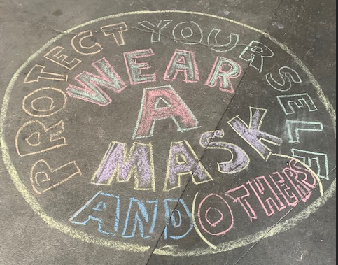 UPSColumbiaSC's tweet photo. Brad Hanser and the Lumberton, NC 2834 team displaying an important message "Protect yourself and others, WEAR A MASK". #UPS, #SafetyFirst #Peak2020 https://t.co/YckgsCZcYi