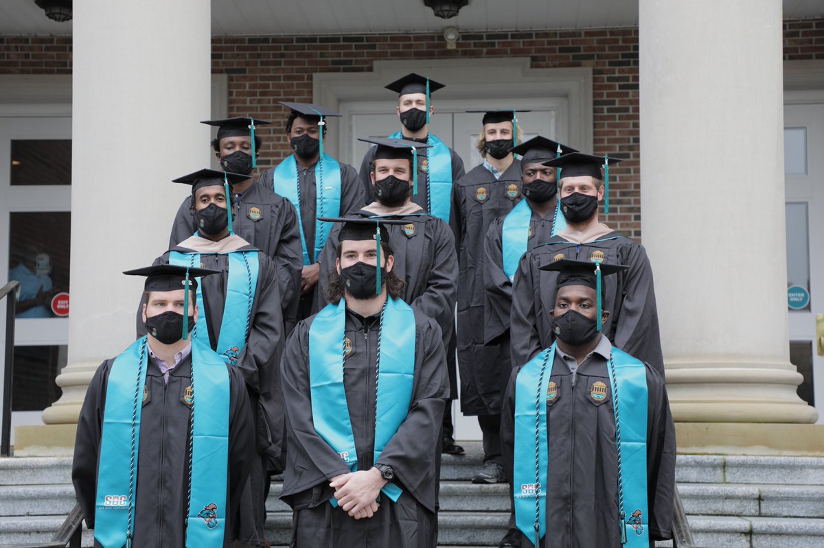 CoastalFootball's tweet photo. Congratulations to our student-athletes who walked across the stage this morning to receive their diplomas! #BEL1EVE #BAM #STS #TEALNATION https://t.co/gmQbkhDeAU