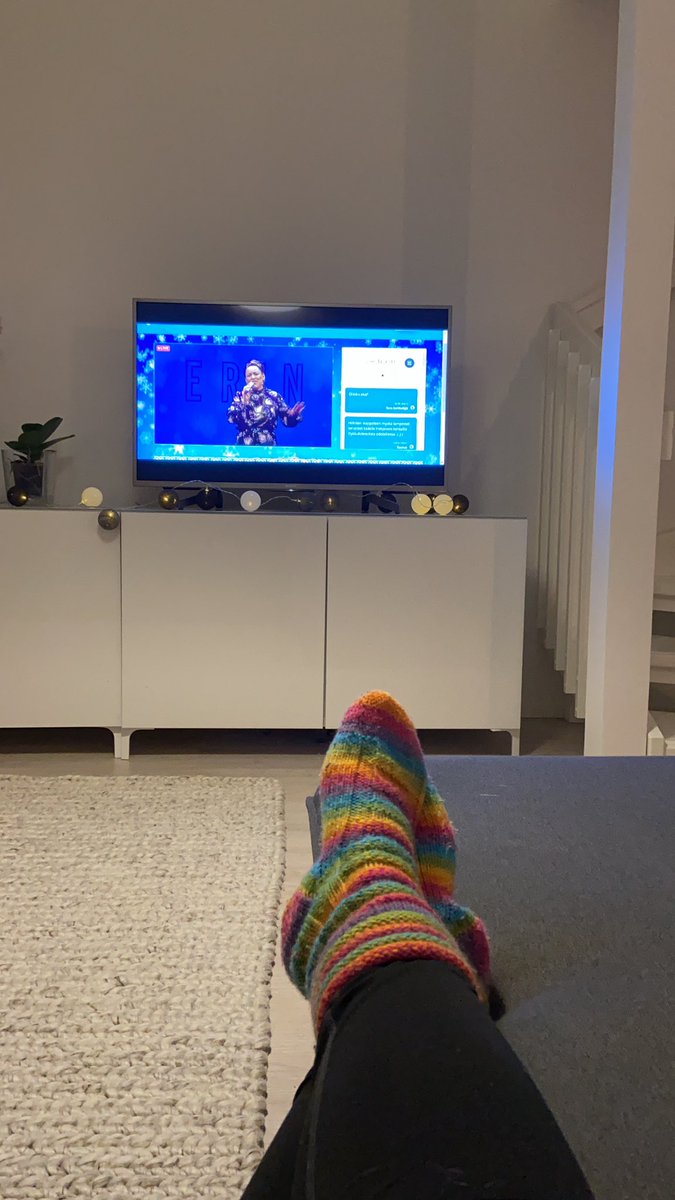 LähiTapsan etäpikkujoulut kaikille elämänturvaajille 🌟 suurkiitos kerholle mahtavasta kattauksesta! ❤️ 🧑🏻‍🎄 henkilöstön #elämänturvaa feat Jarkko Tamminen,  Erin, Kaijakoo ja Michael Monroe!