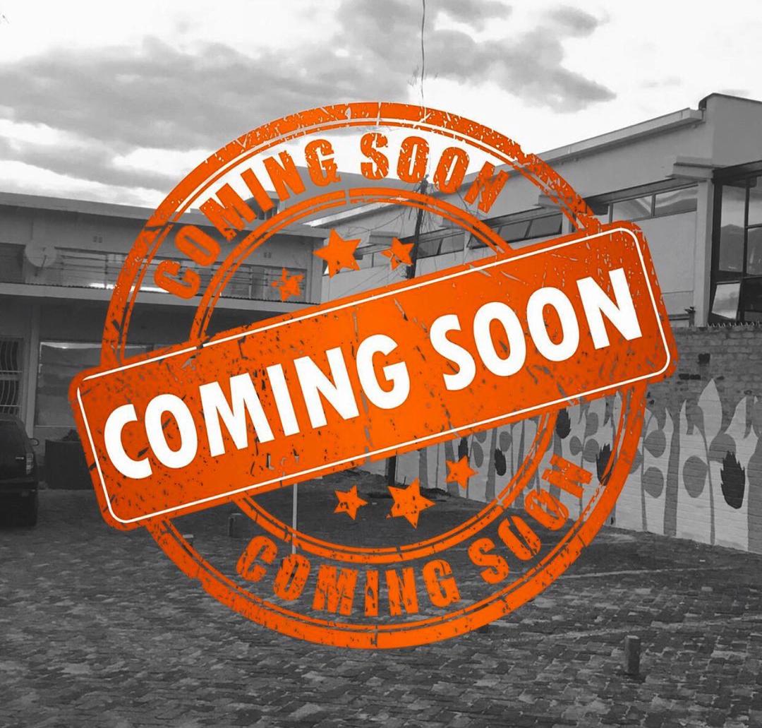 We’re unwrapping our early Christmas surprise with our friends <a href="/adlerandadler3d/">adlerandadler3d</a> @cyrexbranding @ateamcontractors @theindustrialminimalist @im_aube !! So excited 😆 
Guess where❓❓❓
#Treatflagshipstore #theflagshiphaslanded