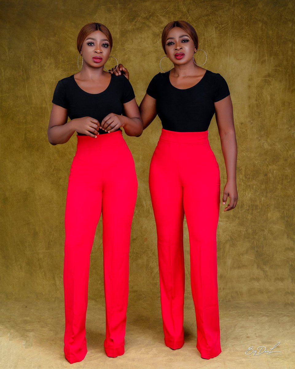 anekechidimma2's tweet photo. It's finally Few days to Christmas! What do you hope the last month of 2020 will bring? Visit our Business Page @atwinsdesigns for this looks @AnekeChidieber4 @anekechidimma2 #twinsdesign https://t.co/Rcnu9NfLcN