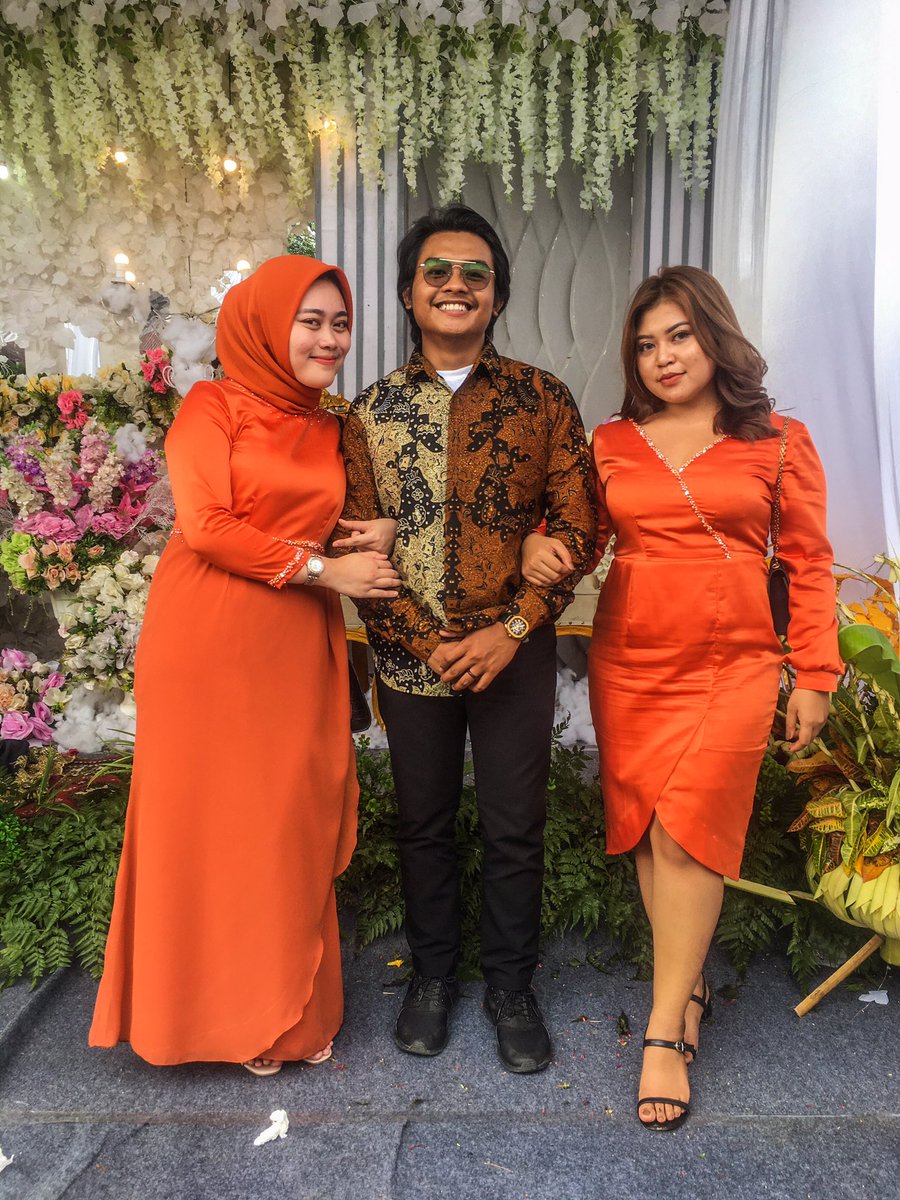 gobilfcb's tweet photo. Boleh ya om #SayaMauMelamarAnakOm https://t.co/j2qYLuRGCQ