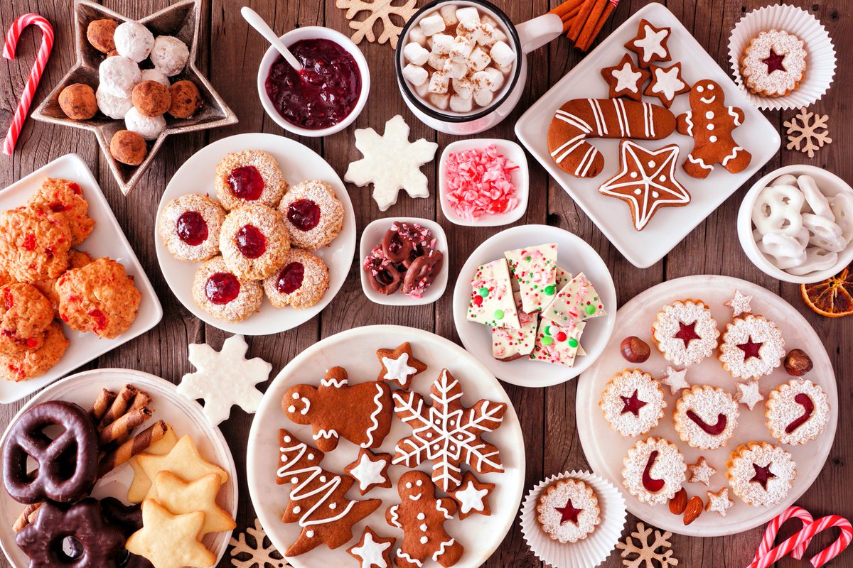 WellparkT's tweet photo. Making healthy choices during the holidays can be especially challenging. Read this article for tips on how to stay fit this season: https://t.co/PH71NcUbz7 https://t.co/ljuPfjleTb