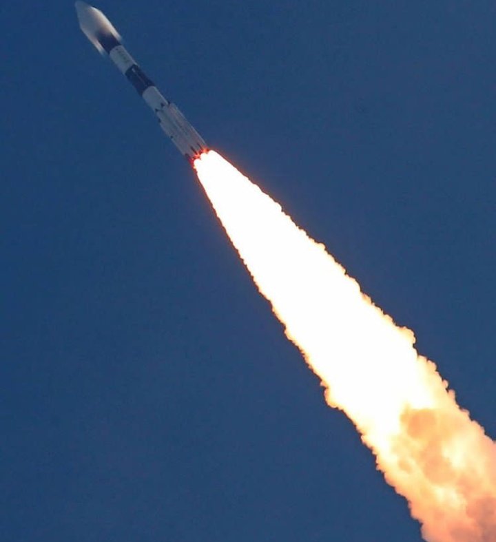 Anamika_1424's tweet image. Stunning glimpses of today's lift off. #PSLVC50 lifts off successfully from Satish Dhawan Space Centre, Sriharikota. Many congratulations to #ISRO on the successful launch of India's 42nd Communication satellite #CMS01. It's another high point for the country's space agency.🚀