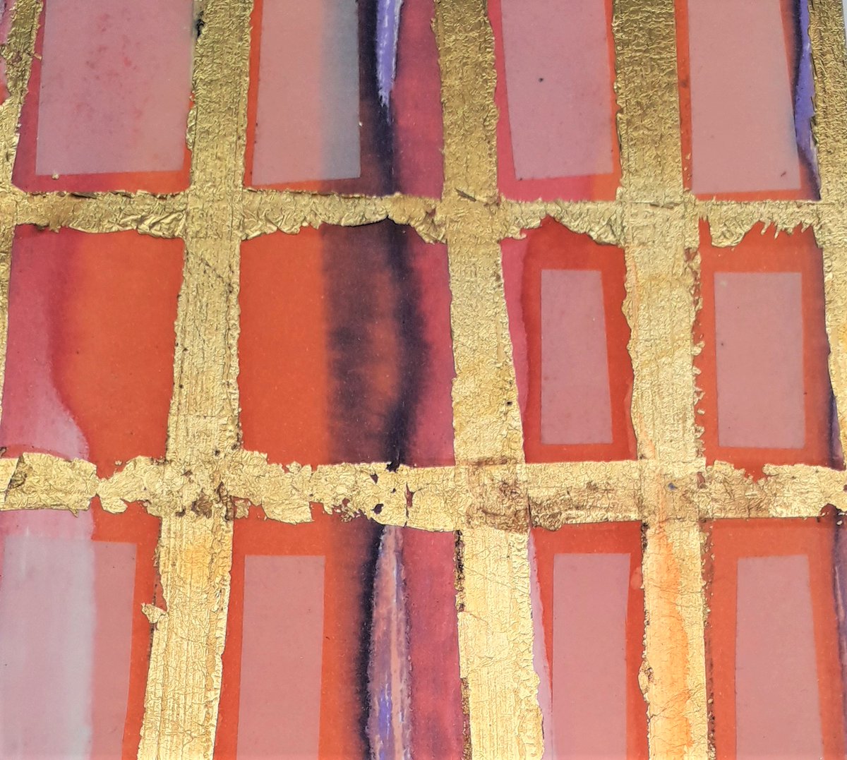 mjoliver4's tweet photo. If you were asked to add words to this golden grid, what might they be? #writingprompt #womensart #poetry #amwriting #imageandtext. Just wondering @StoriesAlt @SerenBooks @gusdeblouis @LSTateAuthor https://t.co/Fj6mwaBZM2