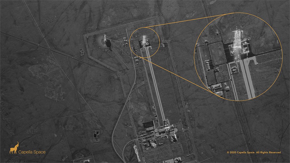 ATISoftMX's tweet photo. LAS IMÁGENES SAR DE MAYOR RESOLUCIÓN EN 
EL MUNDO: 50 cm

En la imagen se muestran de forma muy clara las áreas de la plataforma de lanzamiento del puerto espacial y el área de montaje vertical del Centro de Lanzamiento en Jiuquan en China.

#capellaspace #ATISoft https://t.co/jOdG9zmKi2