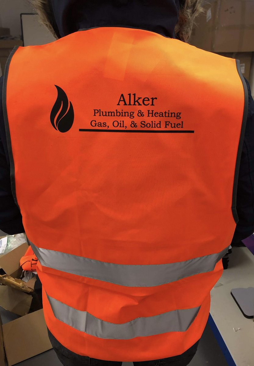 Embroidered and printed workwear, tailored to your needs!!
•
#workwear #customworkwear #branding #embroidery