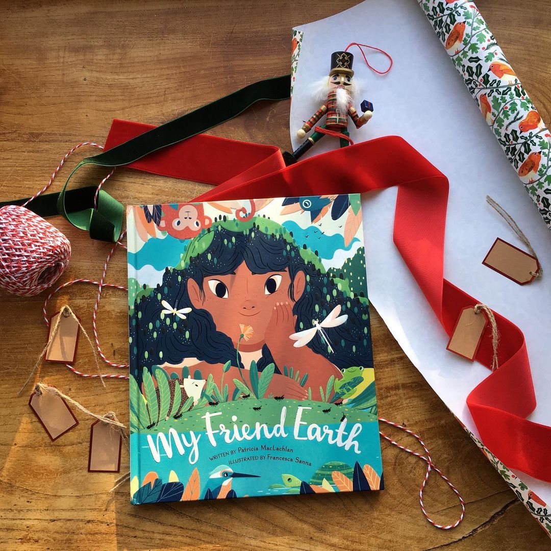 ChronicleKids's tweet photo. Spend your holiday with this heartfelt, poetic picture book! Written by Newbery Award-winning author Patricia Maclachlan, #MyFriendEarth is a celebration of everything Earth does for us, and reminds us to be a good friend in return. β€οΈπ https://t.co/3UC5r7UDkw
π·: @BookBairn https://t.co/BcbcLa2LWs