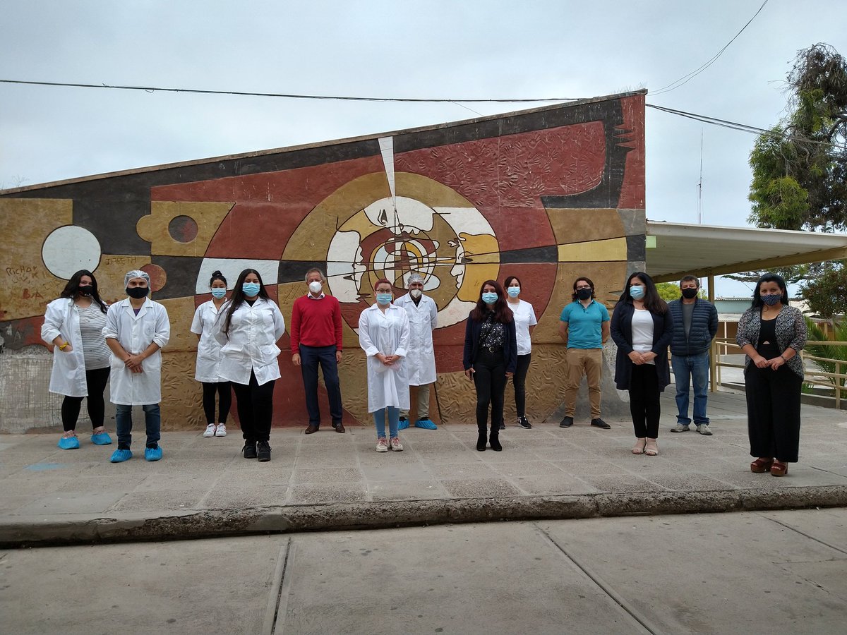 [#ConCiencia_Lab_Caldera]
👩‍🍳👨‍🍳Estamos junto a las alumnas de la especialidad de Elaboración de Alimentos del Liceo Manuel Blanco Encalada de la comuna de #Caldera y el <a href="/_CREAS_/">CREAS</a>, desarrollando la etapa 2 de transferencia tecnológica del Programa FIC "ConCiencia Lab Caldera".