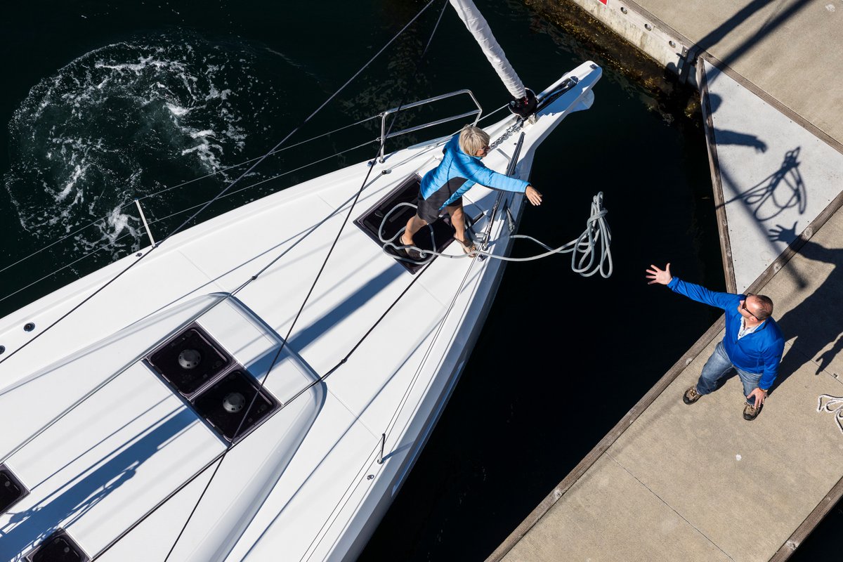 JeanneauAmerica's tweet photo. What are your best tips for docking? π€ #jeanneau #jeanneausailboats #docking #learntodock #twinrudders #jeanneau440 #sunodyssey #sunodyssey440 #so440 #sailboats #docking #dockingtips #learntosail https://t.co/EFOeVfi00a