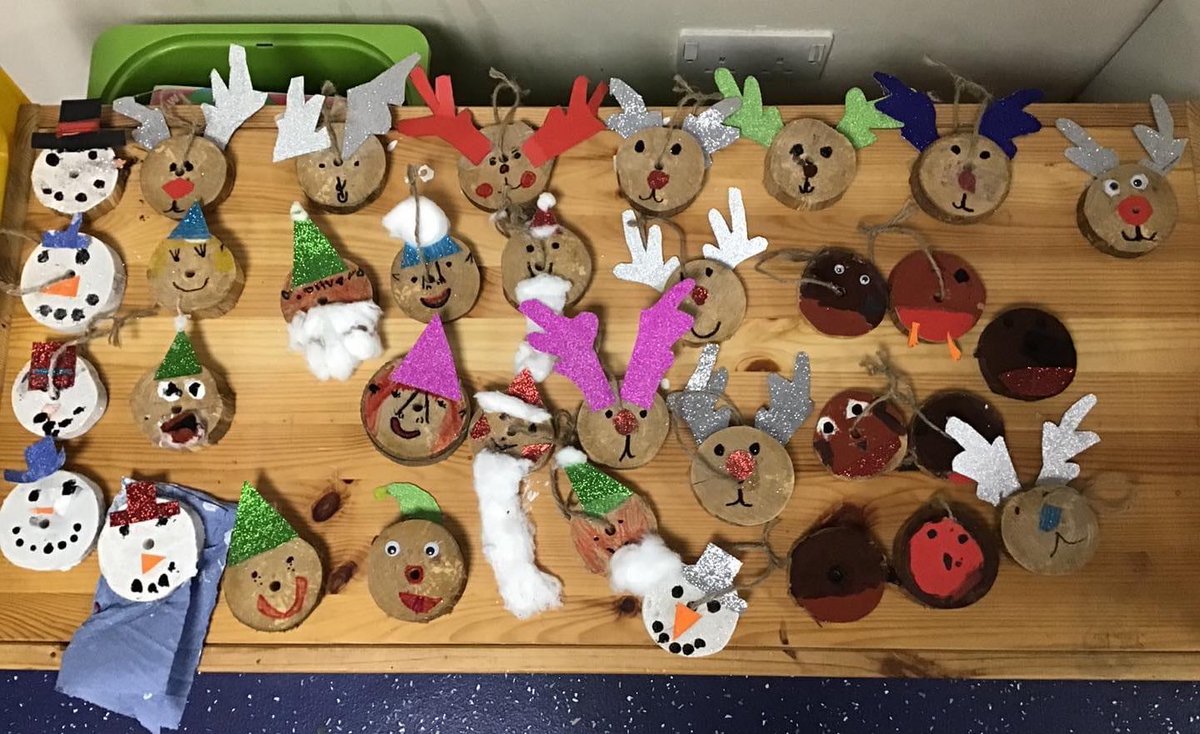 missatodd27's tweet photo. So this was the outcome of the tree decorations! The children came up with snowmen, elves, Santa, robins and reindeer! https://t.co/Usy6EeLgHd
