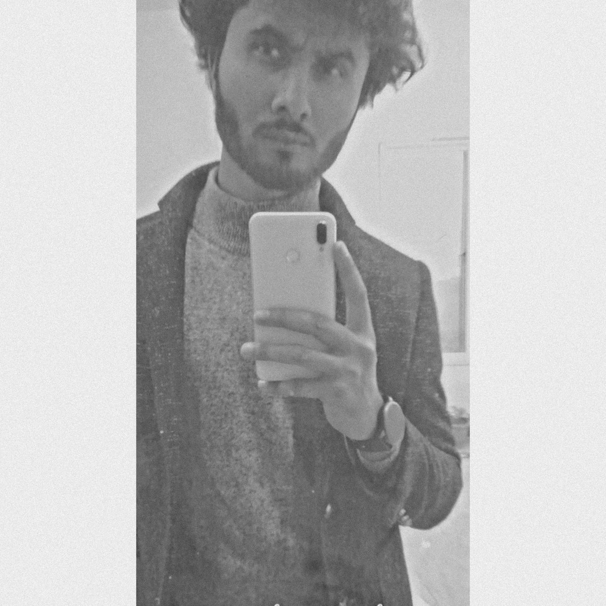 Mujtabalaraib's tweet photo. #NewProfilePic https://t.co/K2dQQxnqcQ